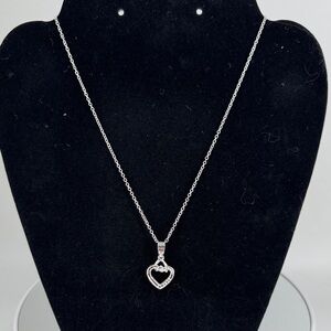 Elegant Silver Celtic Heart Pendant Necklace P26